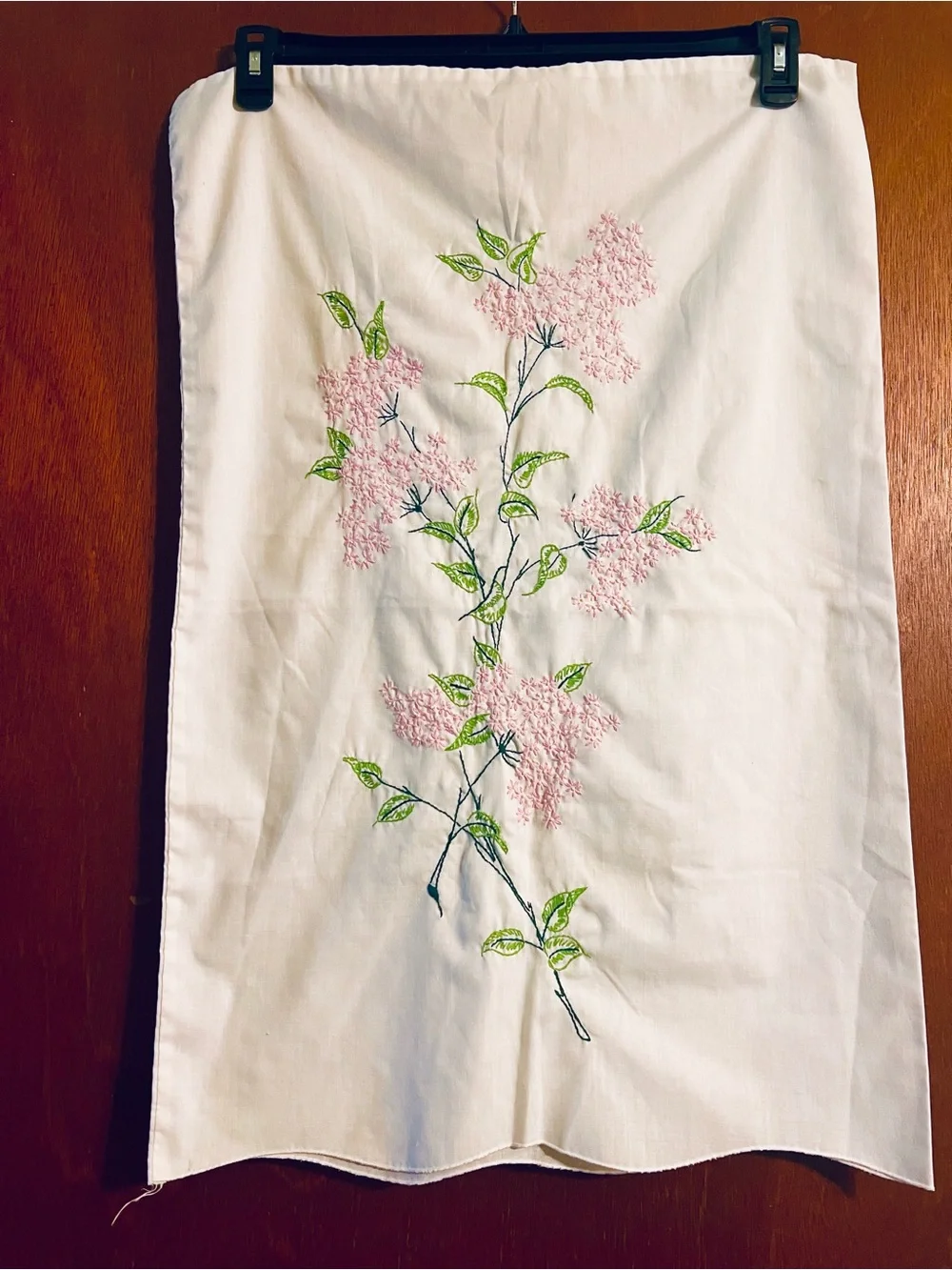 VTG Embroidered Floral Standard Pillowcase (1)
